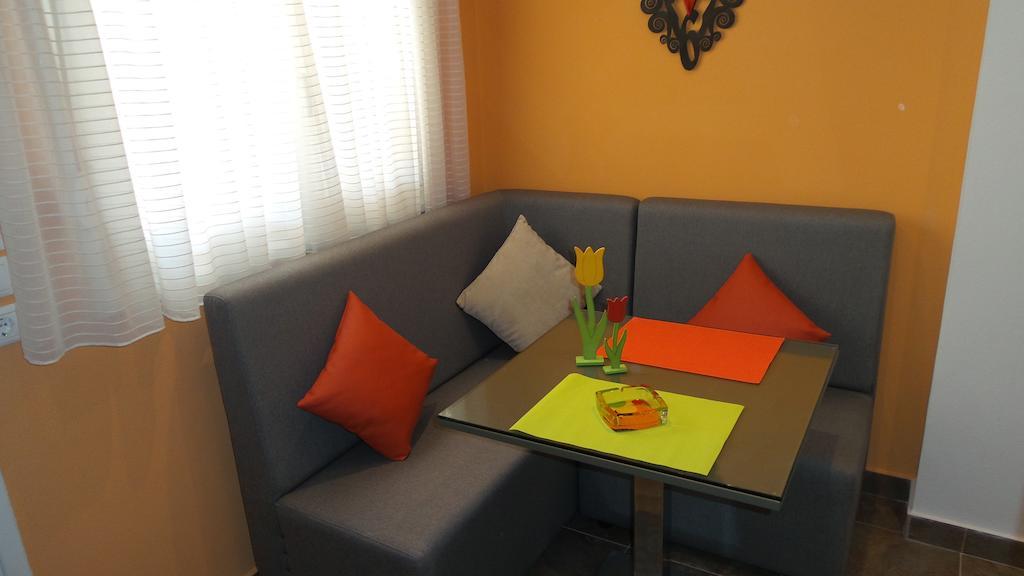 House Roula Otel Neos Marmaras Oda fotoğraf